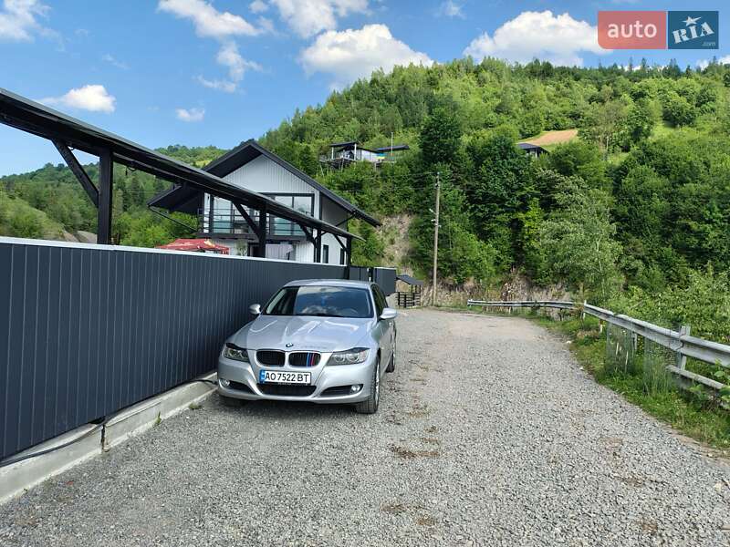 Універсал BMW 3 Series 2011 в Міжгір'ї