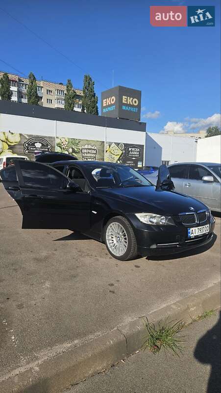 Седан BMW 3 Series 2005 в Ямполе