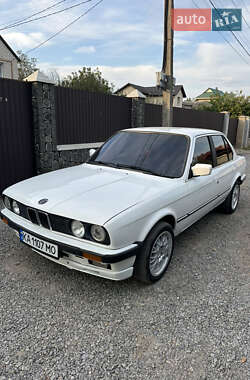 Седан BMW 3 Series 1987 в Виннице