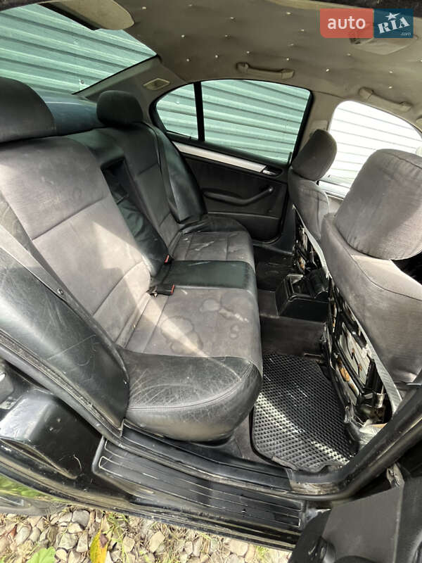 Седан BMW 3 Series 2000 в Тересві