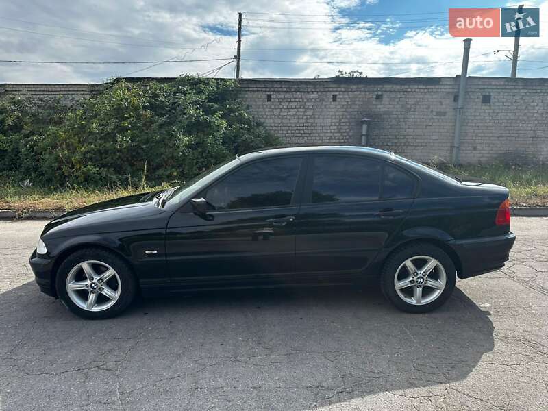 BMW 3 Series 2000