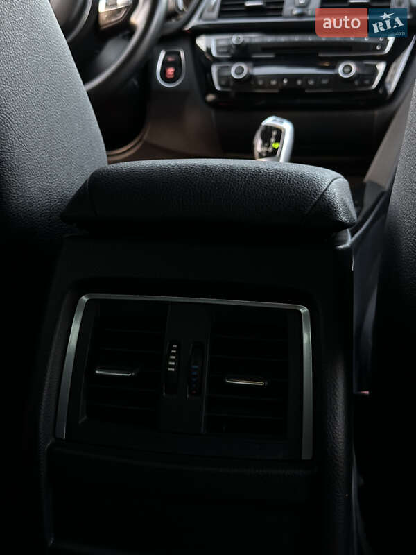 Седан BMW 3 Series 2015 в Кропивницком