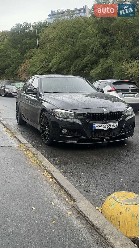 Седан BMW 3 Series 2016 в Одесі