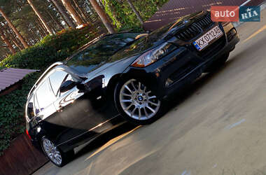 Универсал BMW 3 Series 2005 в Буче