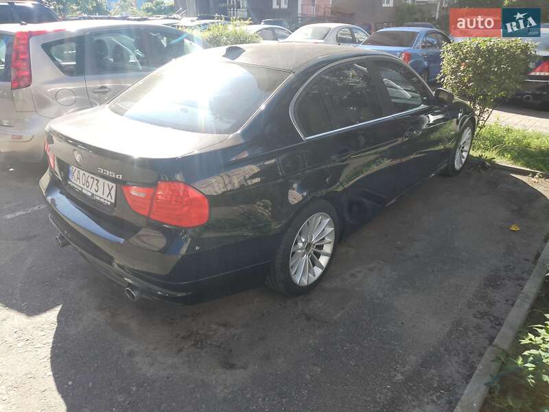 Седан BMW 3 Series 2011 в Киеве