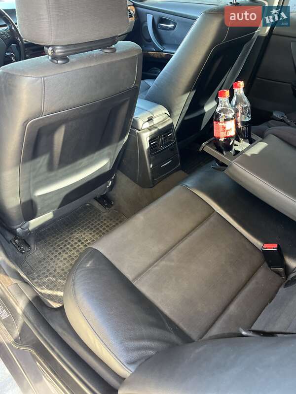 Седан BMW 3 Series 2005 в Запорожье