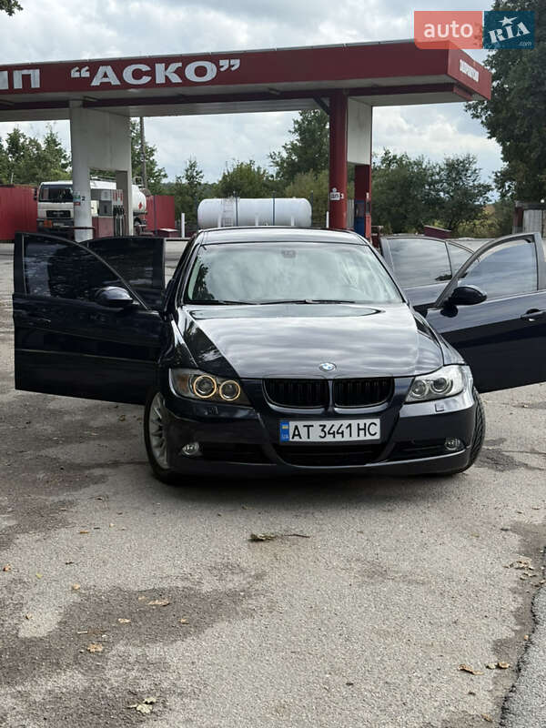 Седан BMW 3 Series 2006 в Ивано-Франковске