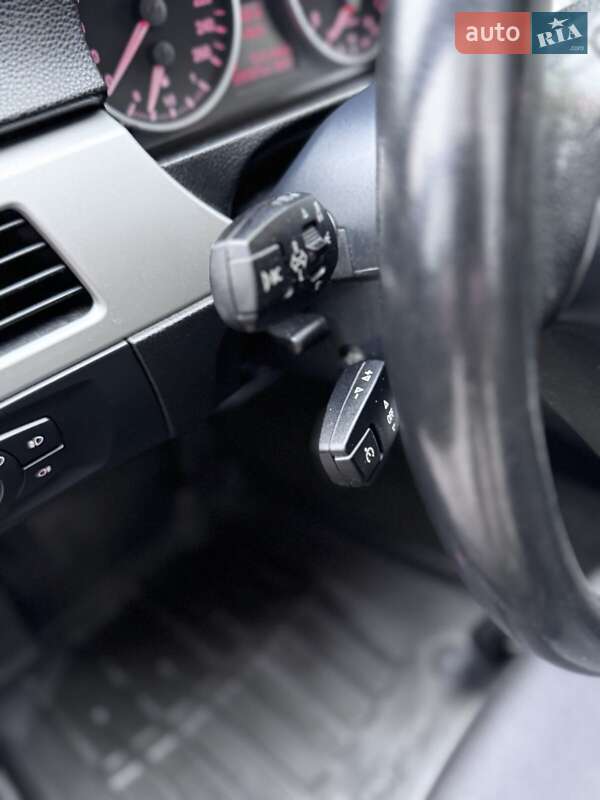 Седан BMW 3 Series 2007 в Новояворовске