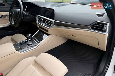 Седан BMW 3 Series 2020 в 