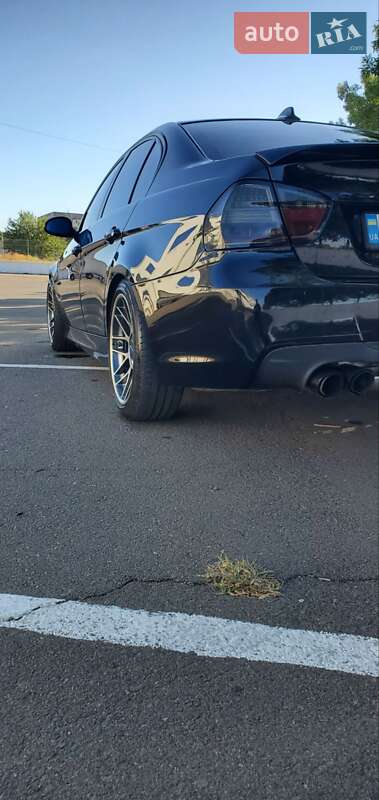 Седан BMW 3 Series 2005 в Белгороде-Днестровском фото 15 Седан BMW 3 Series 2005 в Белгороде-Днестровском