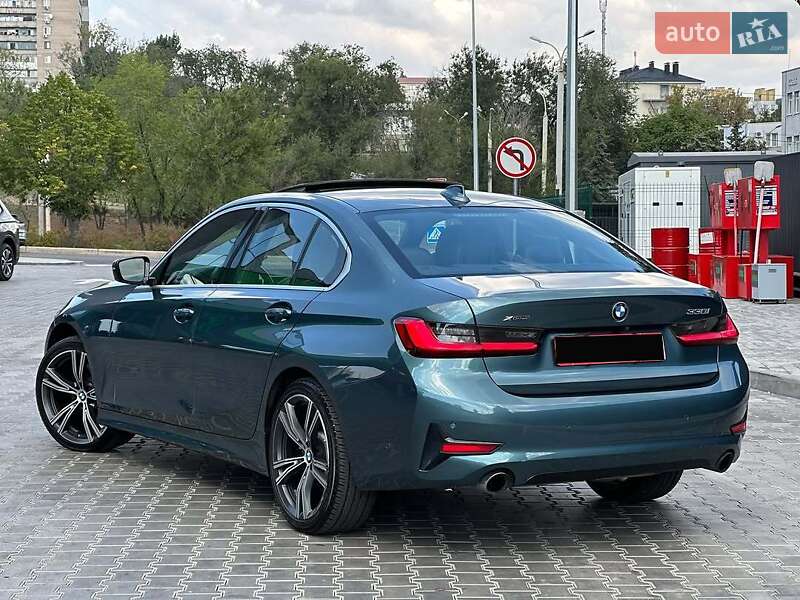Седан BMW 3 Series 2019 в Дніпрі