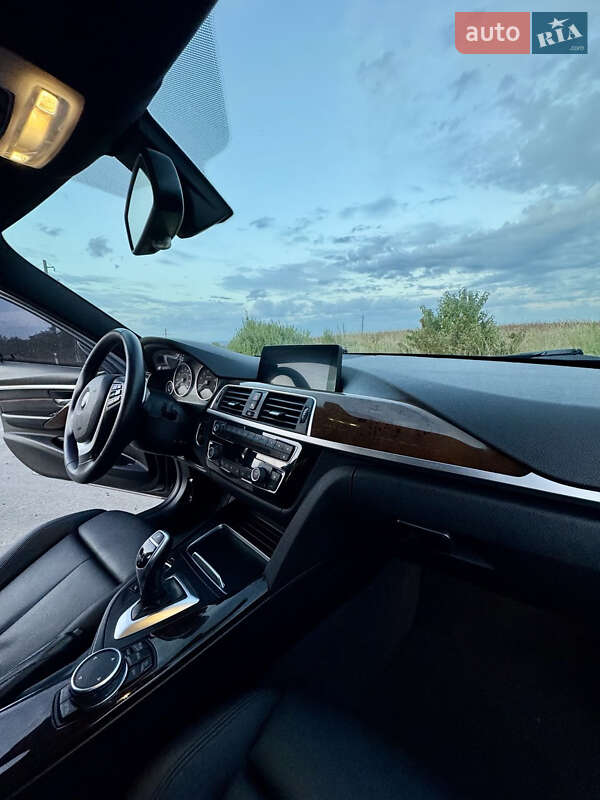 Седан BMW 3 Series 2016 в Золочеве фото 15 Седан BMW 3 Series 2016 в Золочеве
