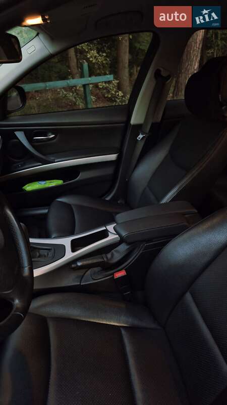 Седан BMW 3 Series 2010 в Києві