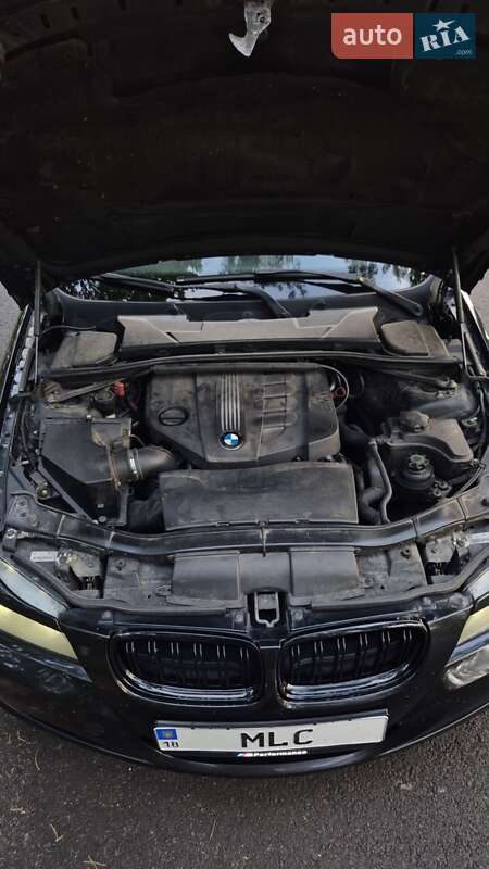 Седан BMW 3 Series 2010 в Києві
