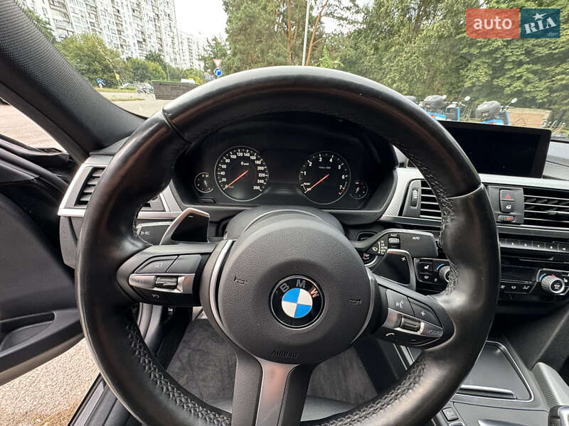 Седан BMW 3 Series 2018 в Киеве