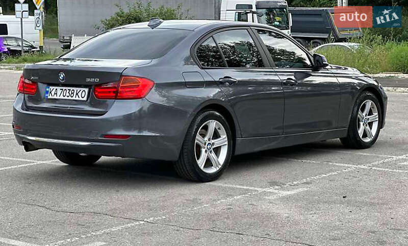 Седан BMW 3 Series 2014 в Львове