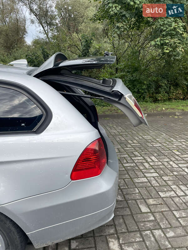 Универсал BMW 3 Series 2008 в Ужгороде фото 4 Универсал BMW 3 Series 2008 в Ужгороде