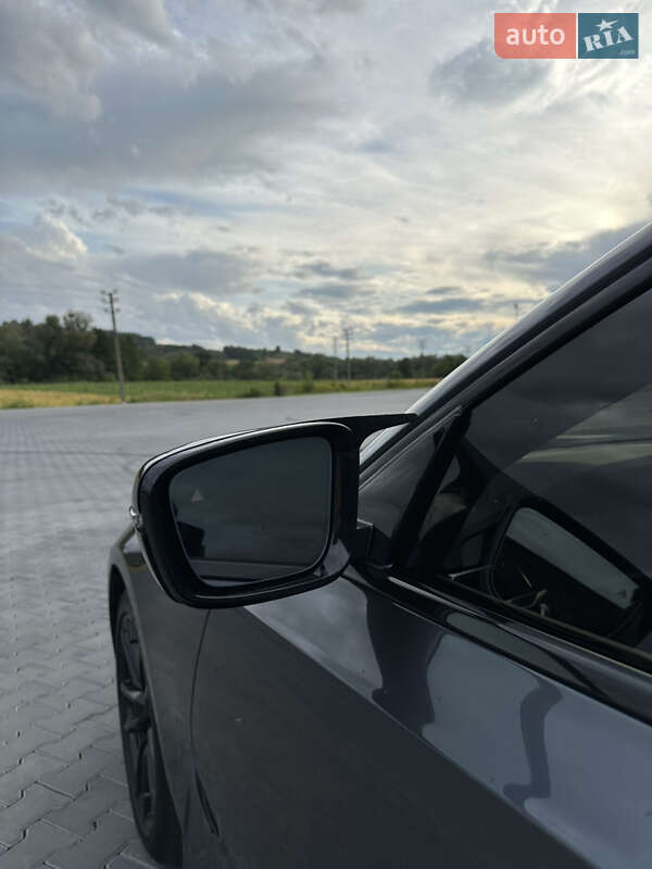 Седан BMW 3 Series 2019 в Черновцах