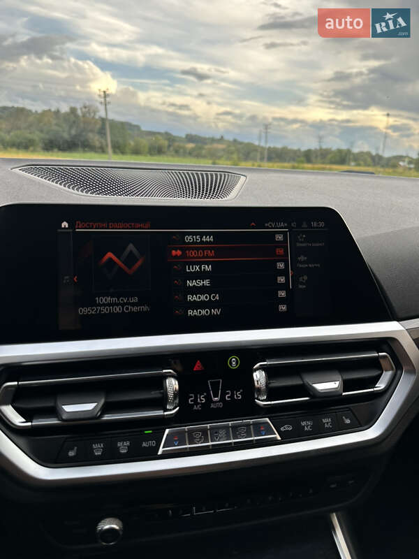 Седан BMW 3 Series 2019 в Черновцах