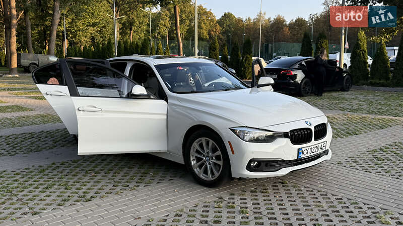 Седан BMW 3 Series 2016 в Киеве