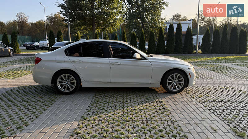 Седан BMW 3 Series 2016 в Киеве