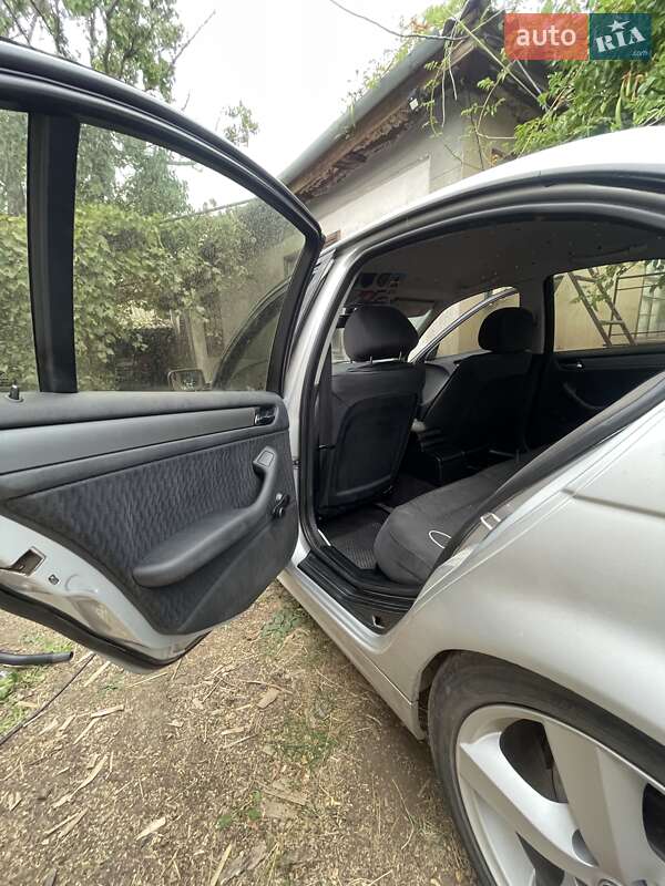 Седан BMW 3 Series 2000 в Чугуеве фото 2 Седан BMW 3 Series 2000 в Чугуеве