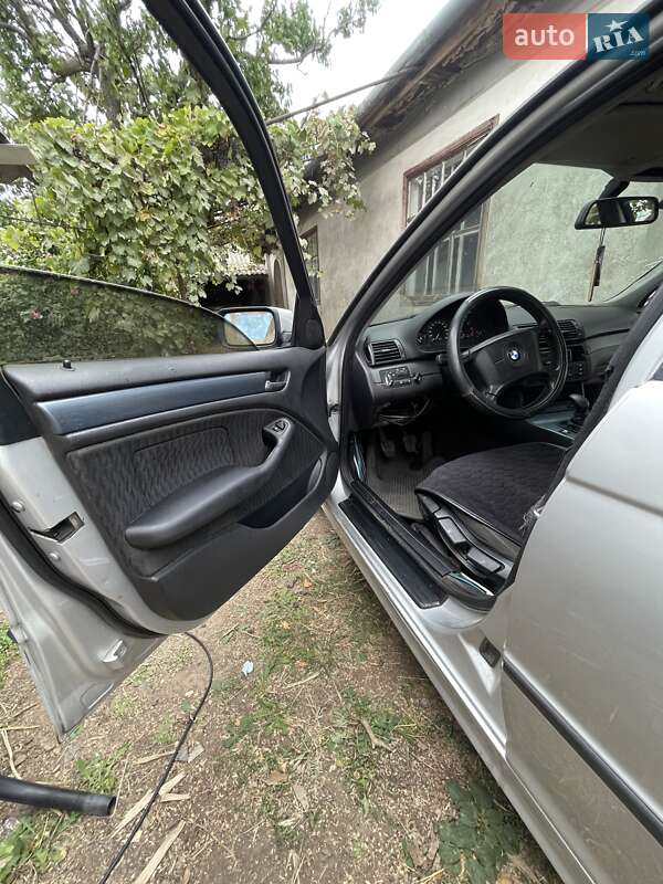 Седан BMW 3 Series 2000 в Чугуеве фото 5 Седан BMW 3 Series 2000 в Чугуеве