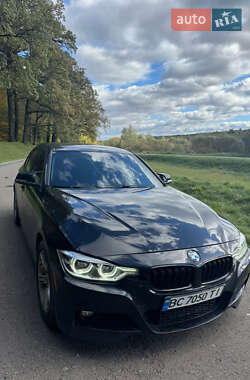 Седан BMW 3 Series 2015 в Львові