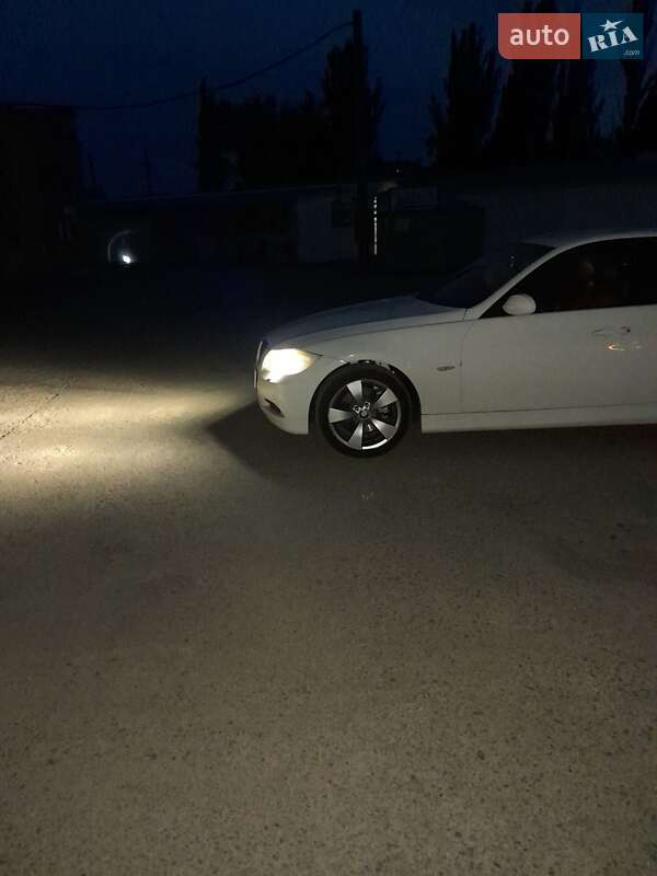 Седан BMW 3 Series 2008 в Никополе фото 5 Седан BMW 3 Series 2008 в Никополе