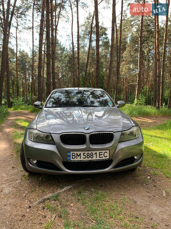 BMW 3 Series 2011