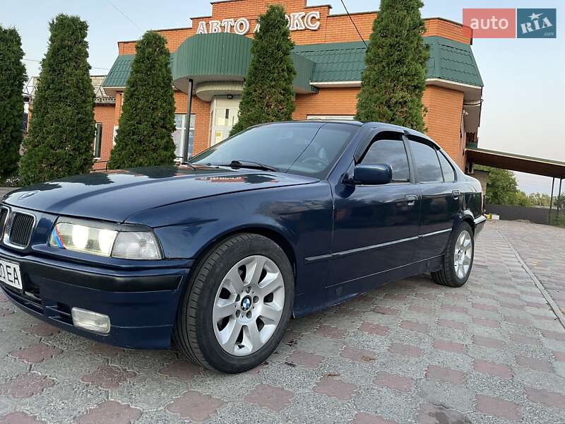 Седан BMW 3 Series 1993 в Лысянке фото 15 Седан BMW 3 Series 1993 в Лысянке