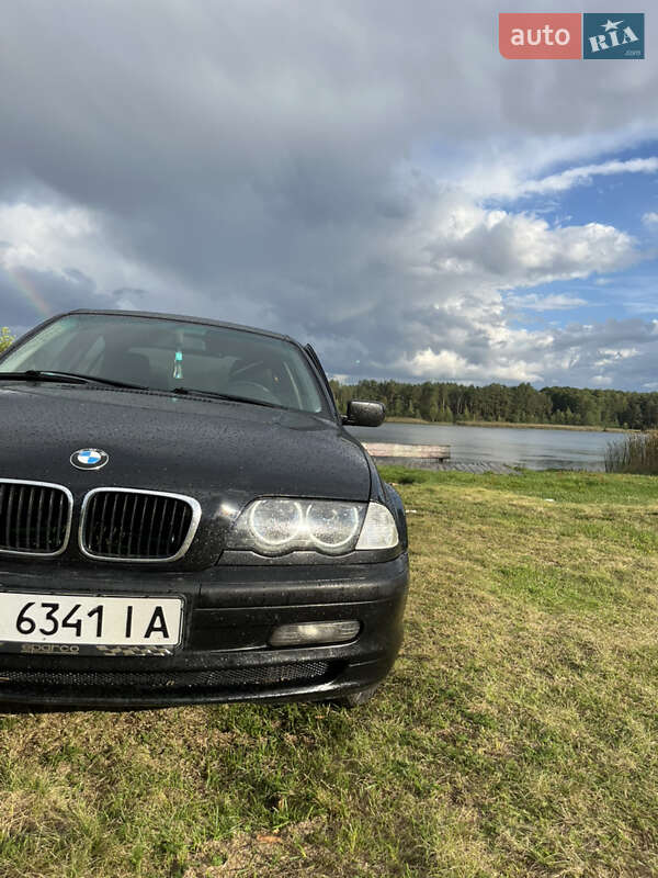Седан BMW 3 Series 2000 в Маневичах