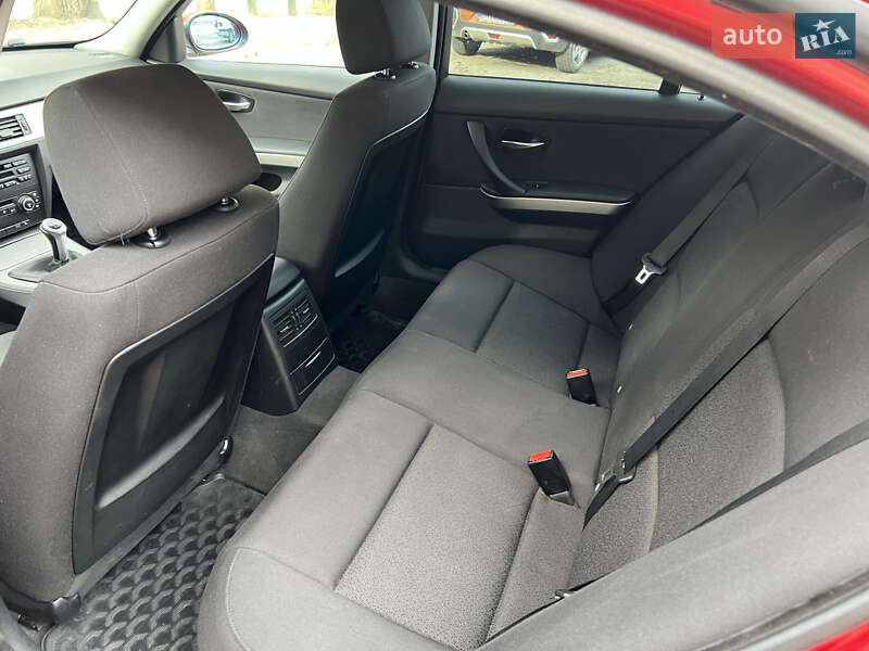 Седан BMW 3 Series 2008 в Одессе