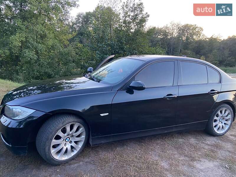 Седан BMW 3 Series 2006 в Сумах