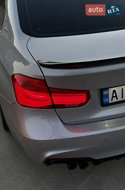 Седан BMW 3 Series 2016 в Киеве