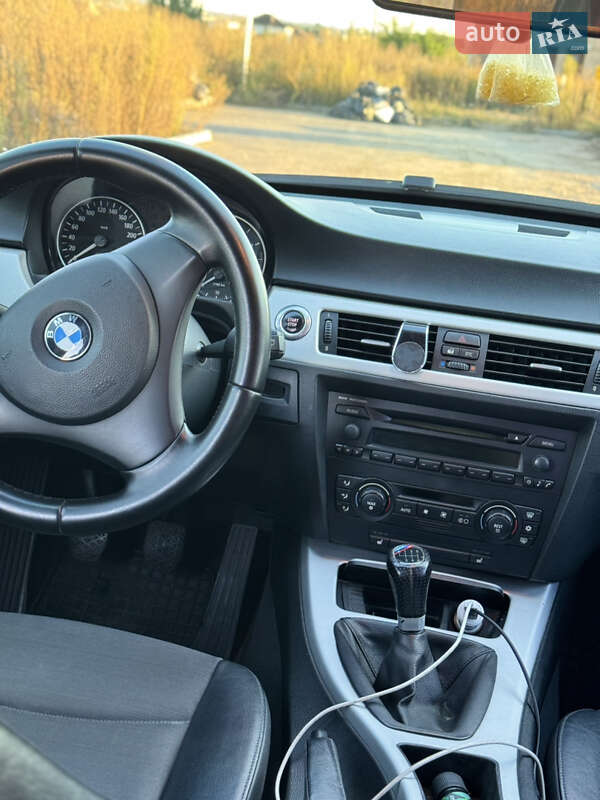 Універсал BMW 3 Series 2005 в Рівному фото 6 Універсал BMW 3 Series 2005 в Рівному