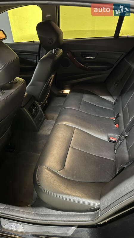 Седан BMW 3 Series 2013 в Килии фото 17 Седан BMW 3 Series 2013 в Килии