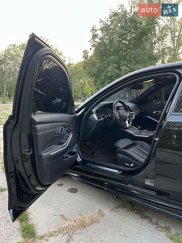 Седан BMW 3 Series 2020 в Харкові