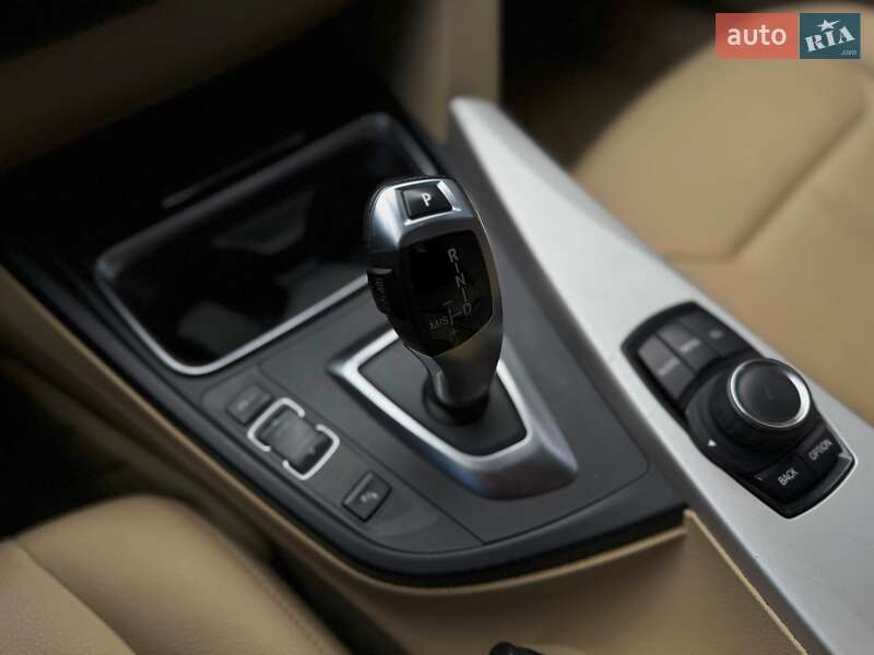 Седан BMW 3 Series 2014 в Києві