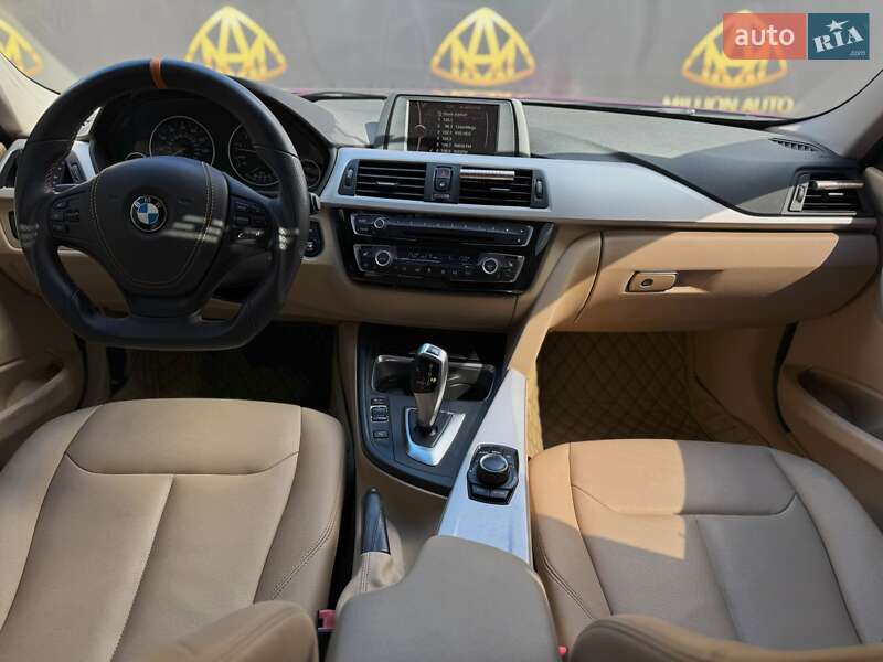 Седан BMW 3 Series 2014 в Києві