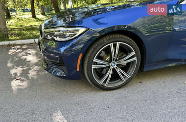 Седан BMW 3 Series 2021 в Кореці