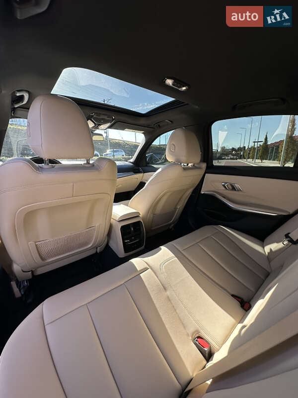 Седан BMW 3 Series 2021 в Ирпене