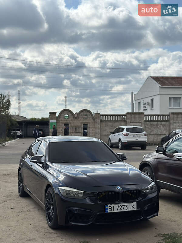 Седан BMW 3 Series 2012 в Южноукраинске