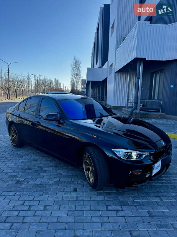 Седан BMW 3 Series 2013 в Каменском