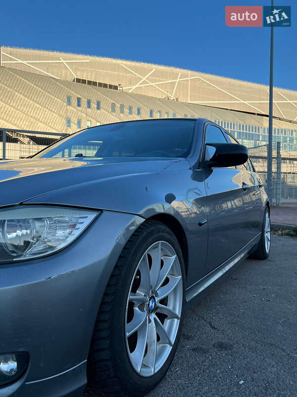 Седан BMW 3 Series 2009 в Львове фото 13 Седан BMW 3 Series 2009 в Львове