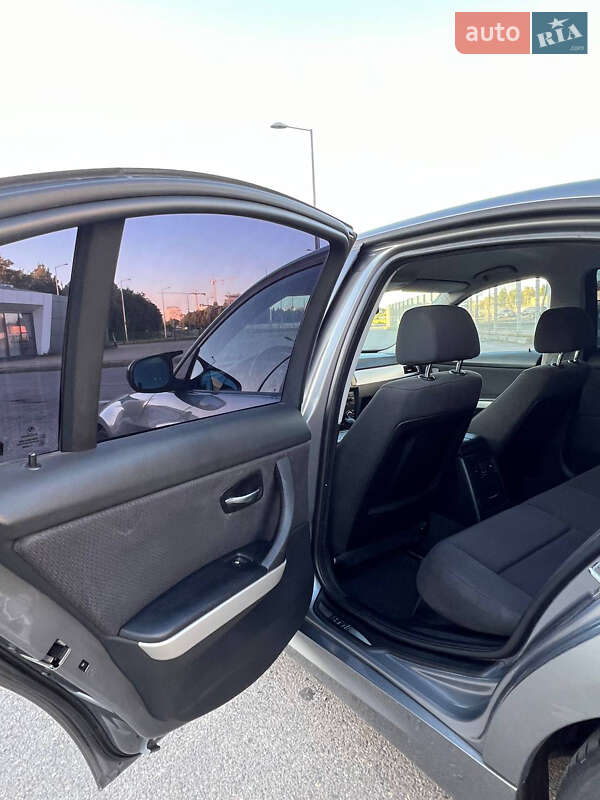 Седан BMW 3 Series 2009 в Львове фото 30 Седан BMW 3 Series 2009 в Львове