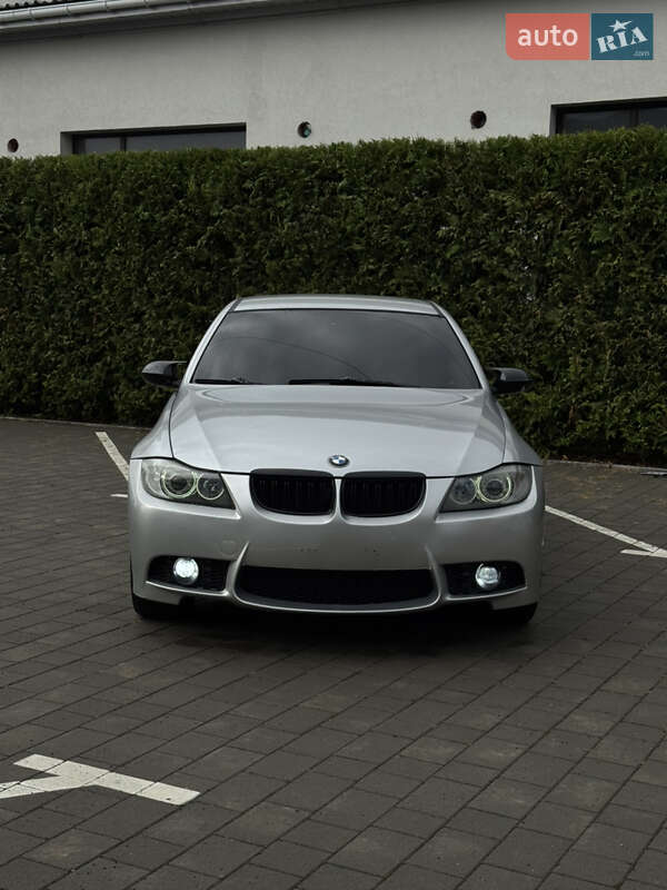BMW 3 Series 2005