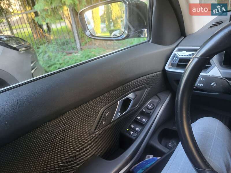 Универсал BMW 3 Series 2022 в Львове
