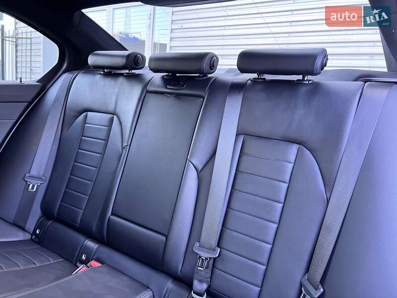 Седан BMW 3 Series 2021 в Киеве