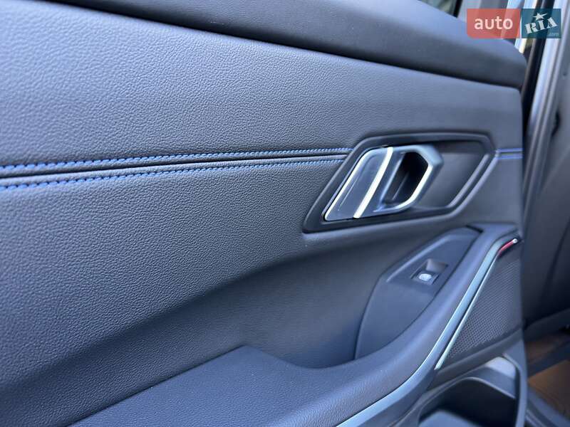 Седан BMW 3 Series 2021 в Киеве